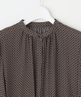 23区 【洗える】スクエアチェーンプリント ワンピース キャメル系