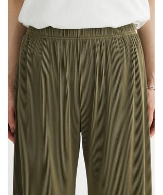 Green Parks プリーツ風カットパンツ Khaki