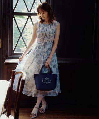 TOCCA BOW BRIDGE CANVAS TOTE トートバッグ【星風まどかさん着用】 ネイビー系