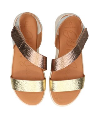 INTER-CHAUSSURES 【Oh my Sandals】クッションインソール厚底サンダル ゴールドコンビ