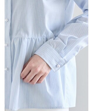 Te chichi パール釦スタンドフリルペプラムブラウス サックスブルー