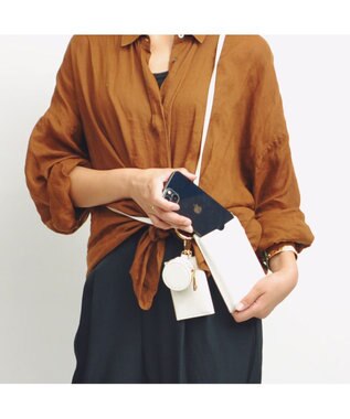 UNBILLION cachecache 多機能スマホショルダーバッグ ホワイト