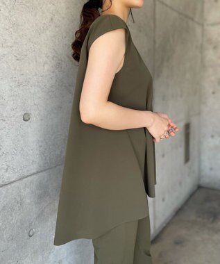 UNFILO 【撥水/ストレッチ/軽量】マジカル機能 ブラウス ダークグリーン系