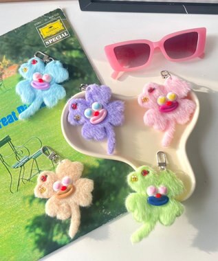 WEGO ハッピークローバーモンスターぬいぐるみキーホルダー サックス