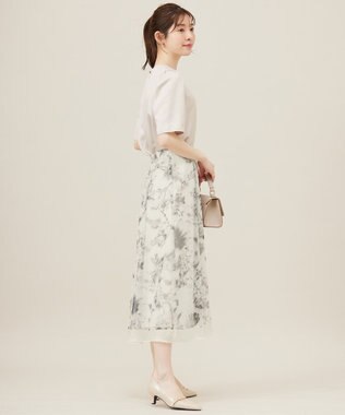 ANY SIS 【WEB・一部店舗限定】ハッチングフラワープリント スカート アイボリー系