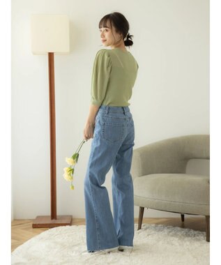 earth music&ecology セルフカットセミフレアデニムパンツ Light Indigo