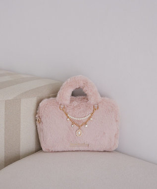 Maison de FLEUR チャーム付きファー2Wayボストンバッグ