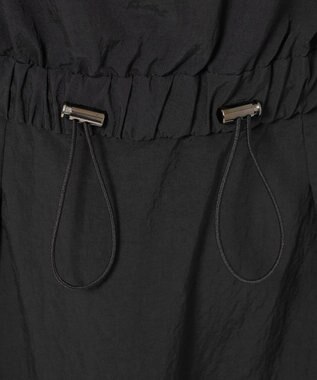 uncrave ライトプルーフナイロン ドロストワンピース ブラック