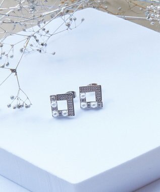 Tiaclasse 【金属アレルギー対応】スクエアストーン養殖パールピアス