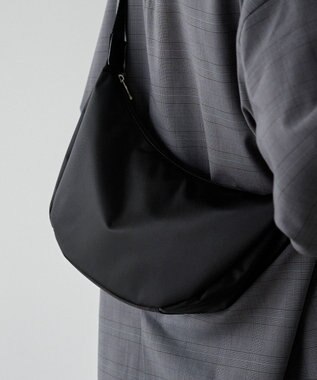 russet ナイロンラウンドショルダーバッグ (CE-1327-WEB) Black2