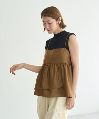 YECCA VECCA シャイニーオーバーキャミ Camel