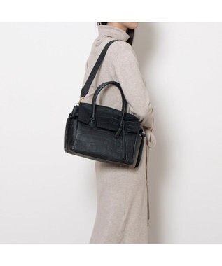 UNBILLION 【テレビ ドラマ着用アイテム】perche 姫路オイルレザーフラップ付きトートバッグS