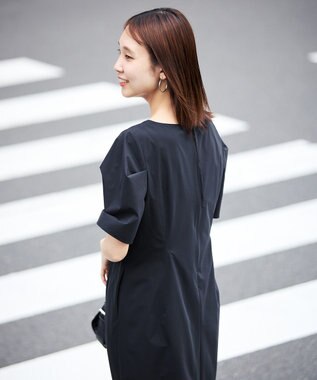 UNFILO L 【mi-molletコラボ】FINE MOVE Iラインワンピース チャコール