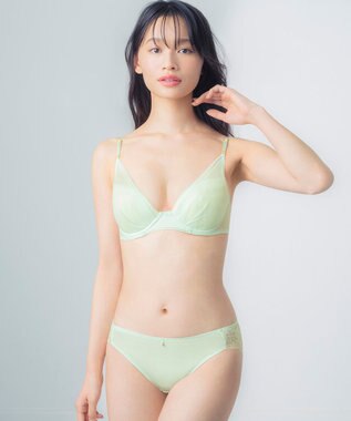 Wing 【マッチミーブラ】 ブラがわたしに合わせてくれる 【グッドデザイン賞受賞】 バストの左右差や個々のバストの状態に対応  KB2011 ウイング／ワコール メロン