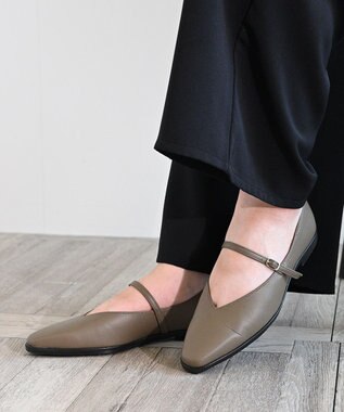 APOM 日本製 晴雨兼用スクエアトゥストラップシューズ15＜CRAHUG限定＞ グレージュ