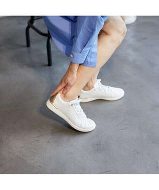 ing <ing>晴雨兼用スポーツスニーカー ホワイト