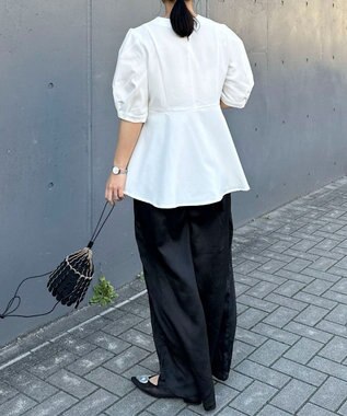 Green Parks AnriettMusee パフスリーブペプラムブラウス Off White