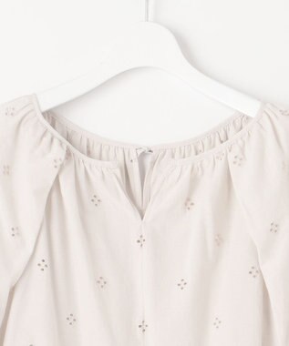 23区 【SLOW/洗える】エンブロイダリーレース ブラウス ベージュ系