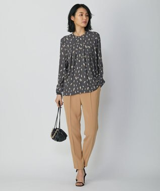 ICB 【UVケア・速乾】Back Satin Amunzen クルーネックブラウス グレー柄