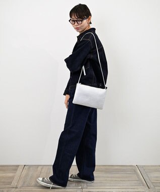 Hekhèr Le Style de Vie 新素材・新色追加【日本製】シュリンクレザー スクエアショルダーバッグ シルバー シルバー