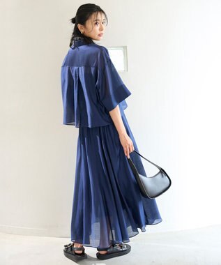 UNFILO ライトシアー フレアスカート ダークブルー