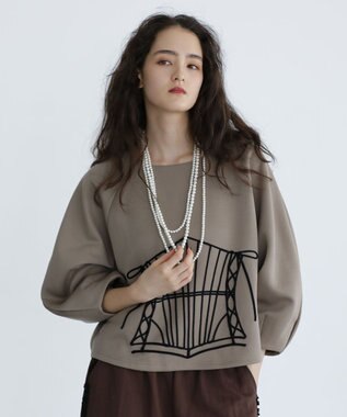 Green Parks ■ESCAR コルセットコード刺繍プルオーバー Mocha