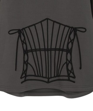 Green Parks ■ESCAR コルセットコード刺繍プルオーバー Charcoal Gray