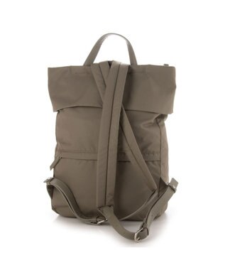 Y'SACCS リサイクルナイロン×カウレザー ラップリュック グレージュ