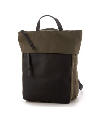 Y'SACCS リサイクルナイロン×カウレザー ラップリュック カーキ