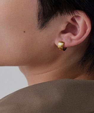 Phoebe 【金属アレルギー対応】ワンタッチワイドフープミニピアス(片耳)/サージカルステンレス ゴールド ゴールド