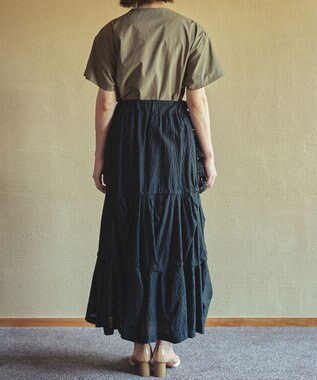 muuc つゆ草刺繍半袖プルオーバー〈日本製・上質な天然素材・遠州織物〉〈繊細なオリジナル花刺繍〉〈ゆったりフリーサイズ〉〈上品な大人の布帛Tシャツ〉 カーキ