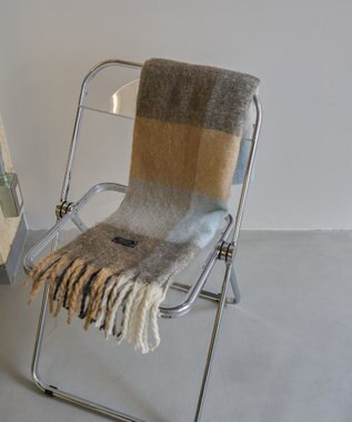 AMERICAN HOLIC シャギーチェックＢＩＧマフラー Gray