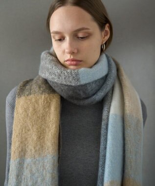 AMERICAN HOLIC シャギーチェックＢＩＧマフラー Gray