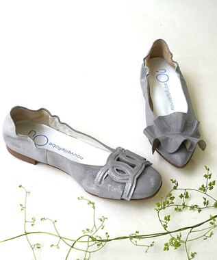 nouvelleRobe Oū 新色追加【本革・高反発】Ruffles ポインテッドトゥ ヒールパンプス ガンメタリック