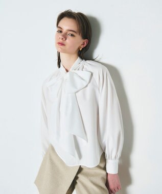 GRACE CONTINENTAL ボウタイギャザートップ ホワイト