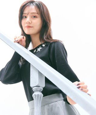 Feroux ブローチデザインニット プルオーバー ブラック系