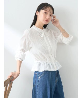 earth music&ecology ピンタックフリルブラウス Off White
