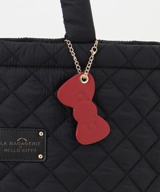 LA BAGAGERIE 【LA BAGAGERIE×HELLO KITTY】リボンチャーム付き　キルティングトート ブラック