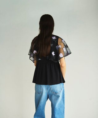GRACE CONTINENTAL 刺繍ケープニットトップ ブラック