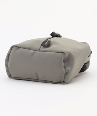 Y'SACCS WELLBA ミニショルダーバッグ グレージュ