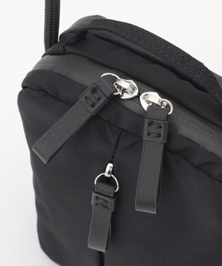 Y'SACCS WELLBA ミニショルダーバッグ ブラック