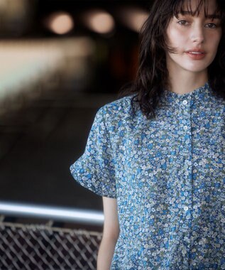 組曲 フラワーガーデンプリント ブラウス ブルー系