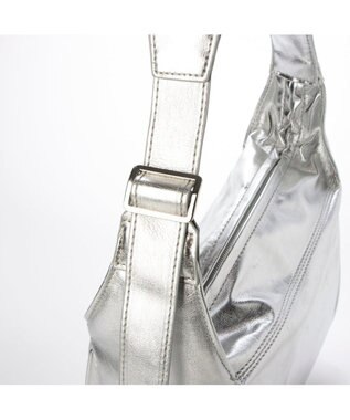 UNBILLION カシュカシュ cachecache / レザータッチソフトショルダーバッグ シルバー