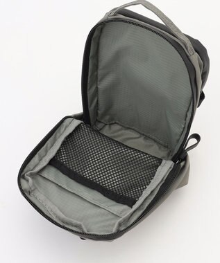 Y'SACCS WELLBA ミニショルダーバッグ グレージュ