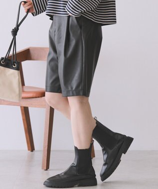 AMERICAN HOLIC フェイクレザーハーフパンツ Black