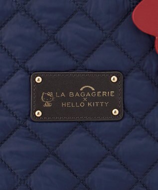 LA BAGAGERIE 【LA BAGAGERIE×HELLO KITTY】リボンチャーム付き　キルティングトート ネイビー