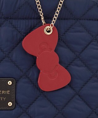 LA BAGAGERIE 【LA BAGAGERIE×HELLO KITTY】リボンチャーム付き　キルティングトート ネイビー