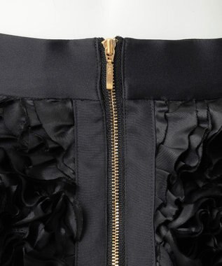 23区 【R(アール)】サテンエンブロイダリー スカート ブラック系