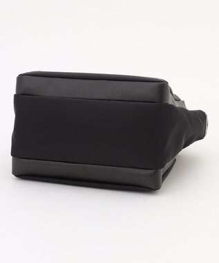 Y'SACCS 【大人のおしゃれ手帖10月号掲載】市川実和子×Y'SACCS　ナイロンすっきりミニマムトート ブラック