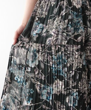 YECCA VECCA 【追加生産】フラワー柄シアープリーツワンピース Ivory